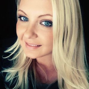 Meet your Posher, Candase