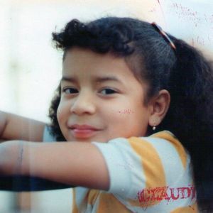 Meet your Posher, Claudia