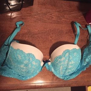 Victoria's Secret 34B bra