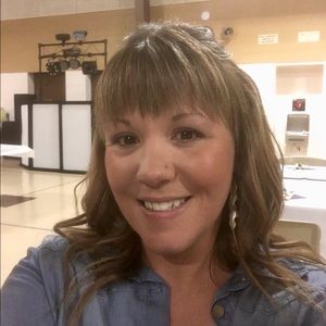 Meet your Posher, Kendra