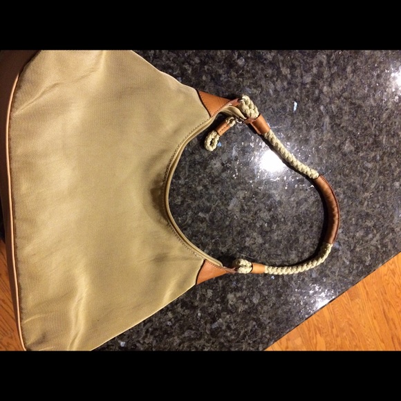 Medium Fossil purse needs a good home! - Picture 2 of 5