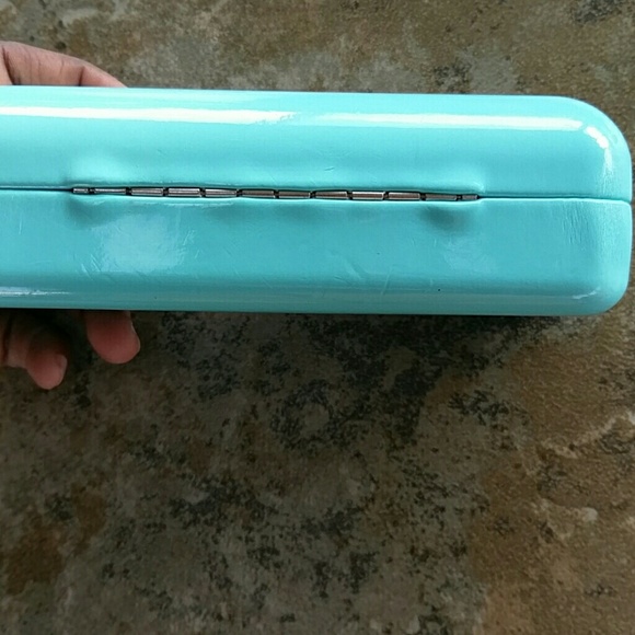 Red. Price Tiffany & Co. Eyeglass case - Picture 3 of 4