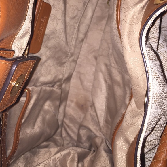 Michael Kors vanilla handbag - Picture 2 of 4