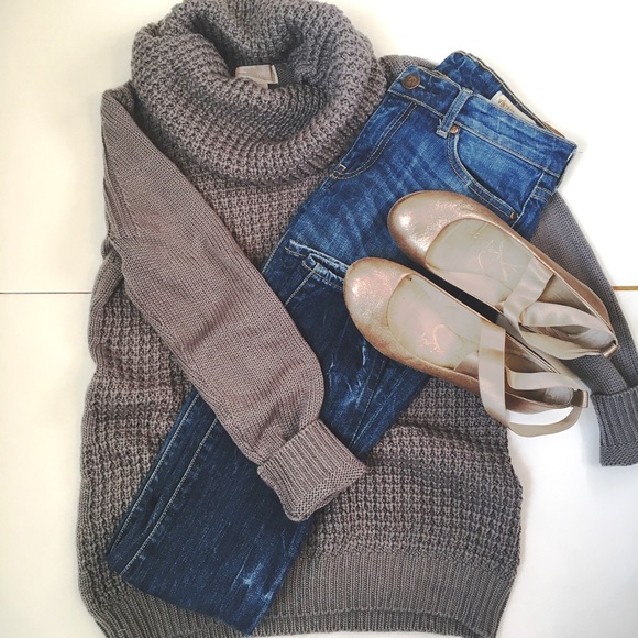 Forever 21 Sweaters - Cozy sweater