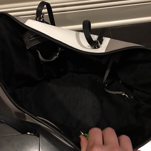 Michael Kors Jet Set tote purse - Picture 2 of 4