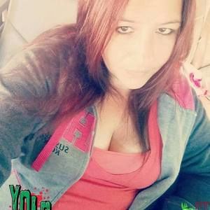 Meet your Posher, Becca