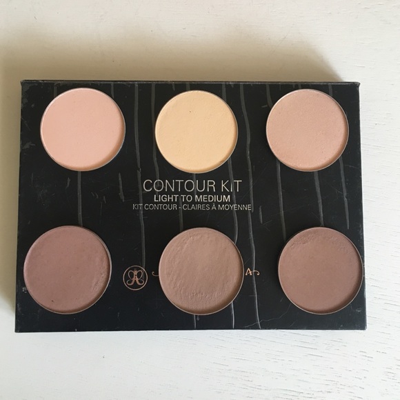 Anastasia Beverly Hills contour kit
