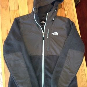 The north face Denali jacket with hood