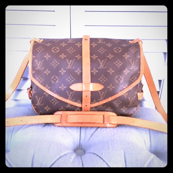 Louis Vuitton SAUMUR30 Crossbody Bag