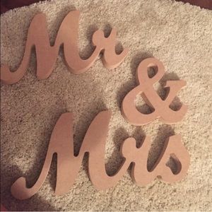 Mr & Mrs Wooden signs