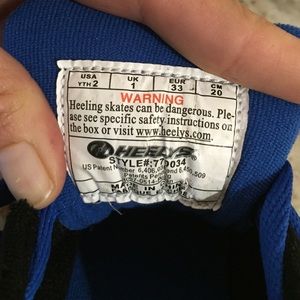 Boys size 2 Heelys (never worn)