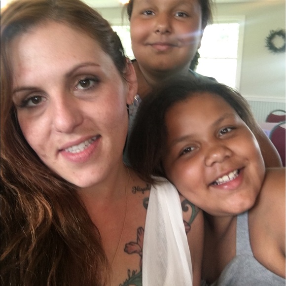 Meet your Posher, Jenny - Picture 3 of 8