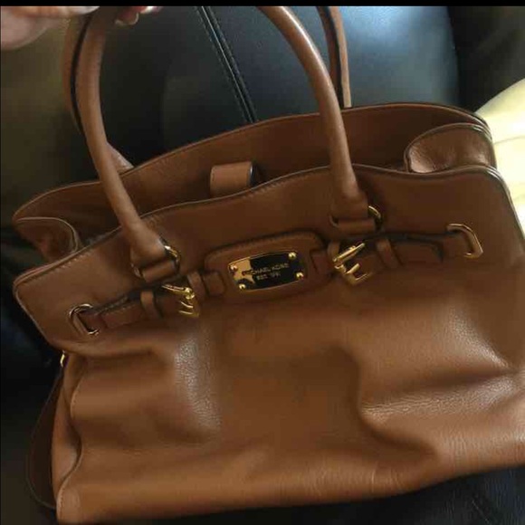 Michael Kors Handbags - Michael Kors crossbody/hand bag