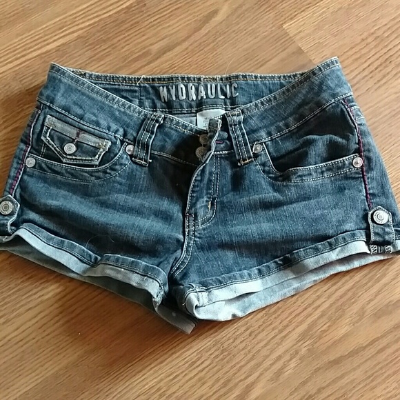 Hydraulic shorts