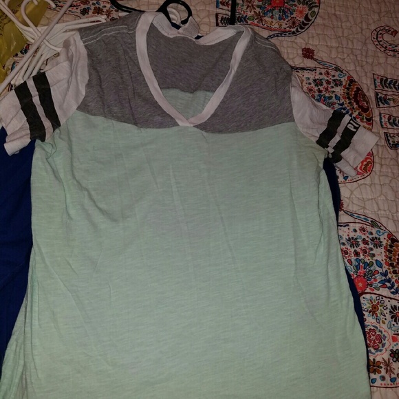 Vs pink tshirt