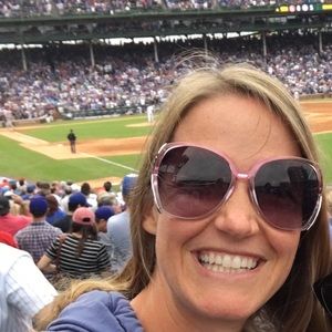 Meet your Posher, Niki