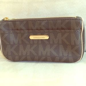 Michael Kors small Clutch