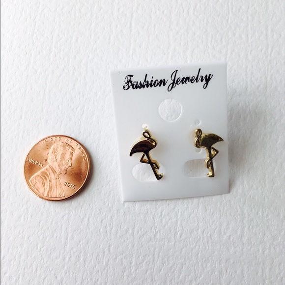 Flamingo Earring Dainty Gold tone - Picture 2 of 4
