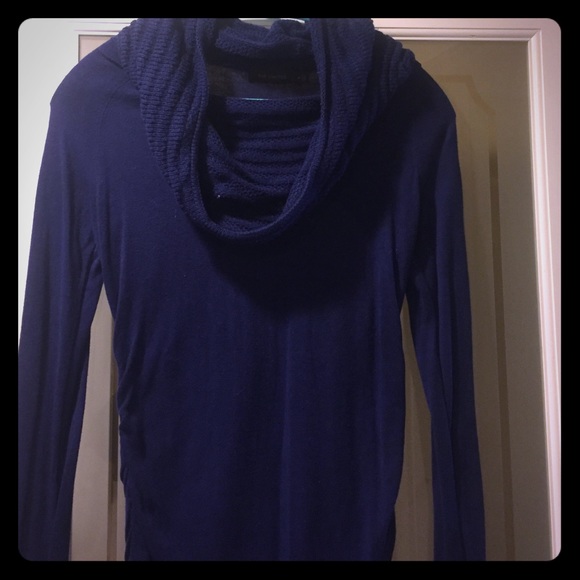 Flattering navy blue cowl neck sweater - Picture 1 of 2