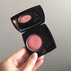 Chanel Joues Contraste in 99 Rose Petale
