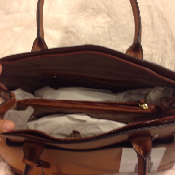 NWT💕LONDON FOG Cognac Reid Tote 💕 - Picture 3 of 4