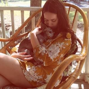 Meet your Posher, Thea