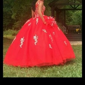 Meet your Posher, Yari