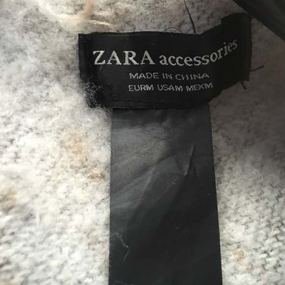 Beige Free Zara Poncho. One size fits all. - Picture 4 of 4