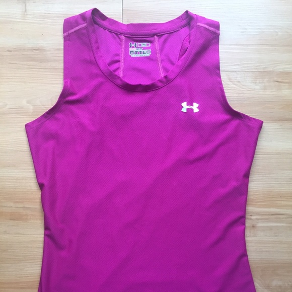 Under Armor running tank