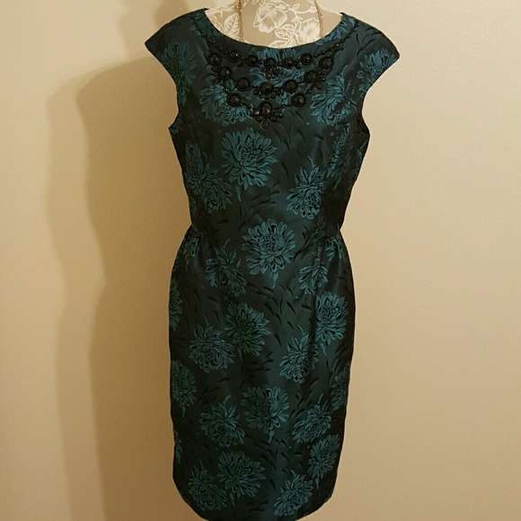 Cocktail dress...perfect formal season!