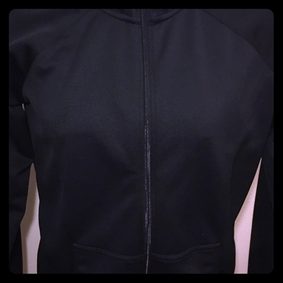 NWOT black Under Armour lightweight jacket Sz M.