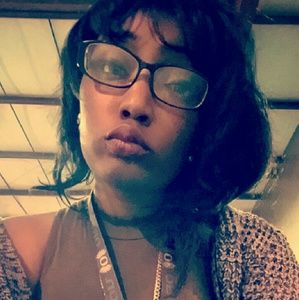 Meet your Posher, Lashawnda