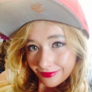 Meet your Posher, Christiana