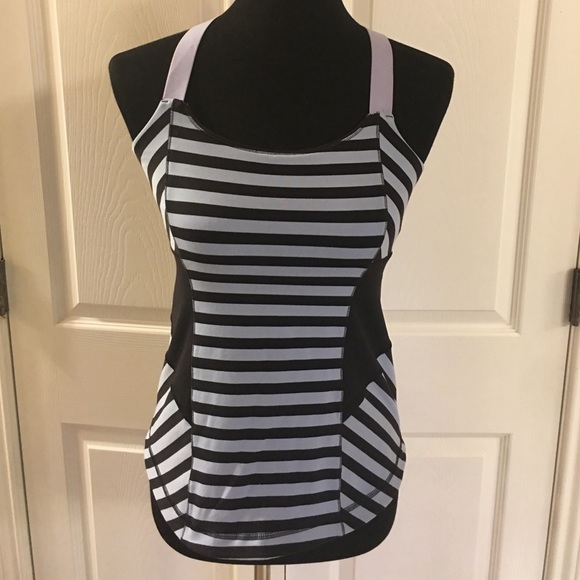 Lululemon Racer back top with built in bra