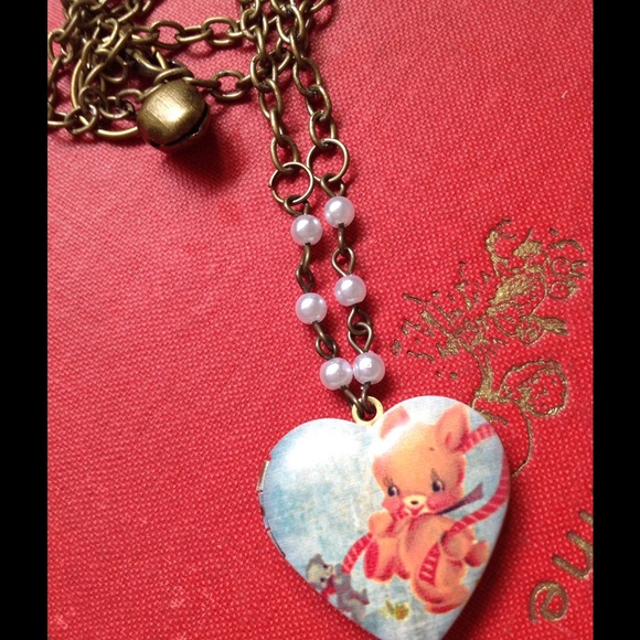 Vintage teddy bear heart Valentine gift - Picture 3 of 3