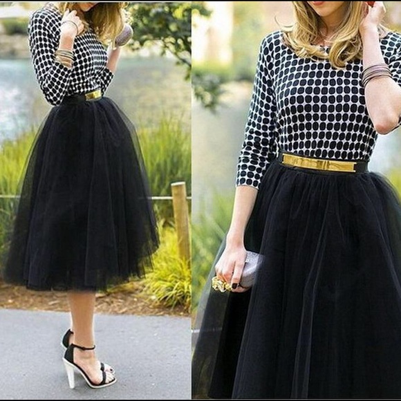 *Last one!* Women's Black Tulle Skirt - L