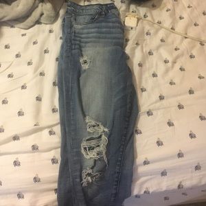 American Eagle Crop Jeans