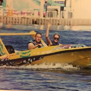 Meet your Posher, Dina