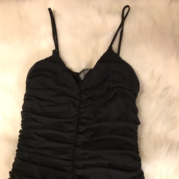 Midi LBD with a Scrunch - Picture 2 of 4