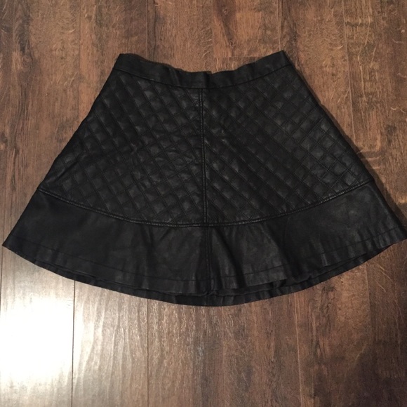 Quilted skater skirt - Picture 1 of 6