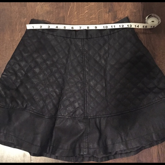 Quilted skater skirt - Picture 4 of 6