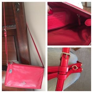Coach Red Cross Body, Double Zip Top 👛💋