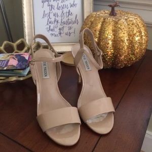 Steve Madden Nude Heels Size 7