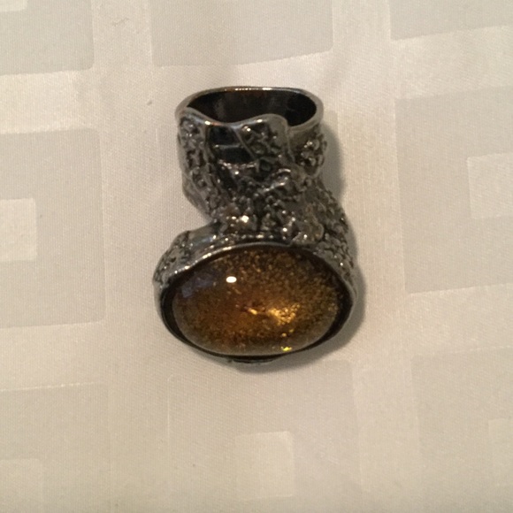 💍💍💍Yves Saint Laurent Ring 🌺🌺🌺