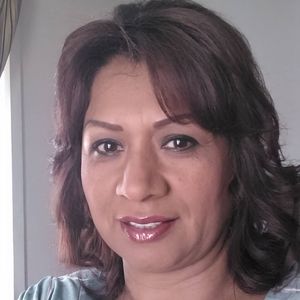 Meet your Posher, Julia