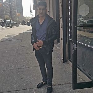 Meet your Posher, Luis jose