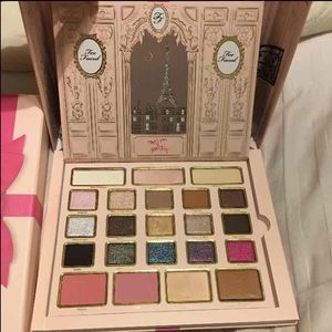 Too faced eyeshadow