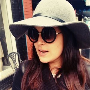 Meet your Posher, Maria