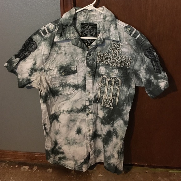 Roar Short Sleeve Button Up