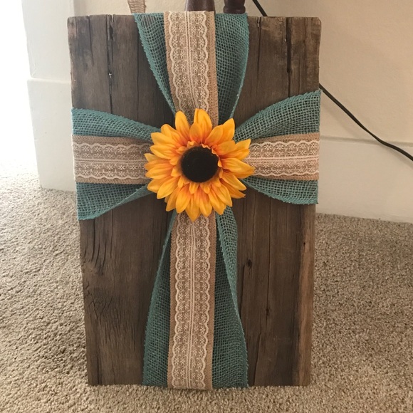 Cute and rustic barn wood cross wall decor!